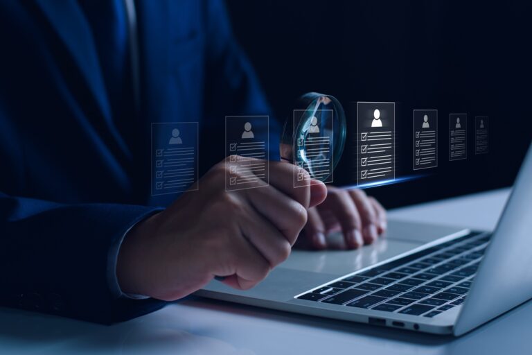 Jak zapewnić bezpieczeństwo systemów IT bez wewnętrznego zespołu technicznego
